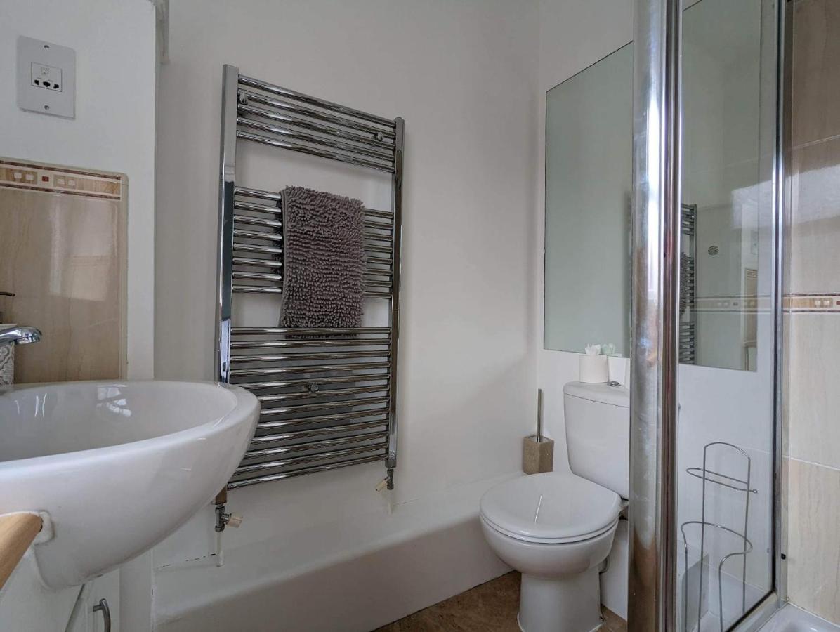 Villa Kirkwood Drive Durham Esterno foto