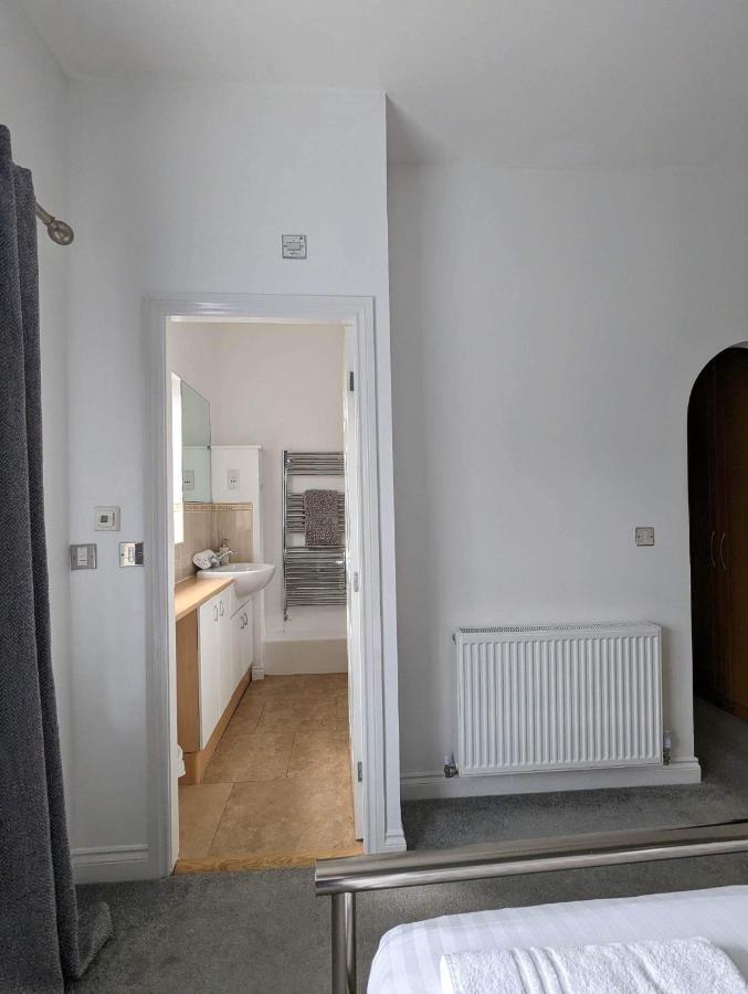 Villa Kirkwood Drive Durham Esterno foto