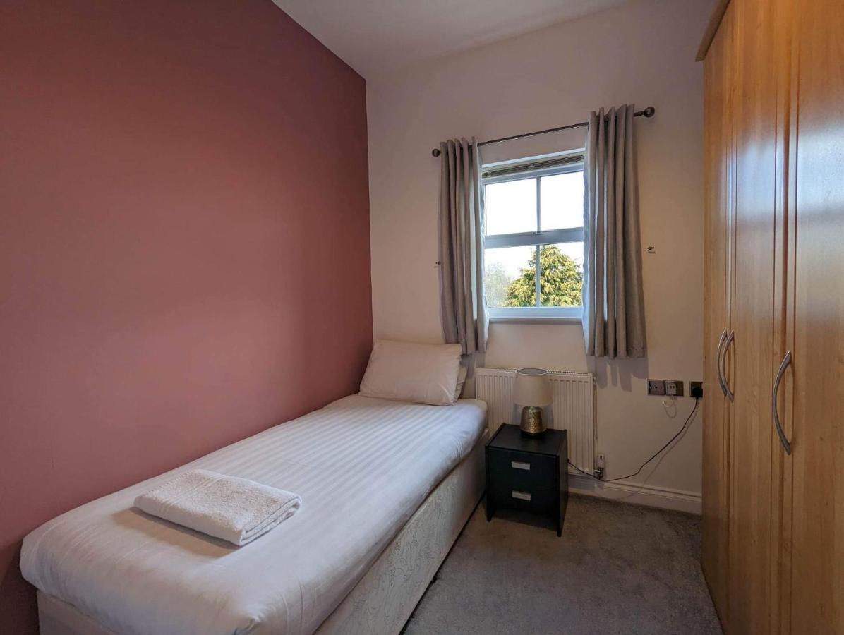 Villa Kirkwood Drive Durham Esterno foto